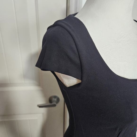 Victoria's Secret Little Black Dress Size 4 - Picture 6 of 10